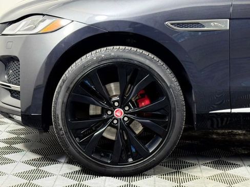 Certified 2023 Jaguar F-PACE S image 17