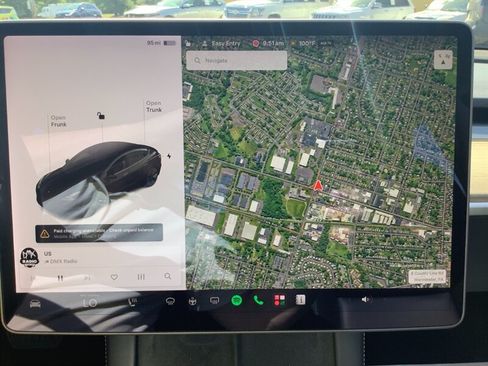 Used 2021 Tesla Model 3 Long Range AWD/4WD image 18