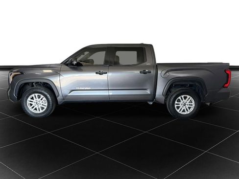 Used 2023 Toyota Tundra SR5 w/ SR5 Convenience Package AWD/4WD image 2