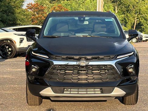 New 2026 Chevrolet Blazer LT w/ Convenience Package FWD image 2