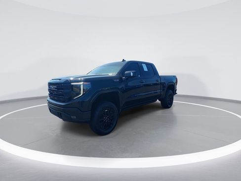 Used 2022 GMC Sierra 1500 Elevation w/ Elevation Premium Package AWD/4WD image 4