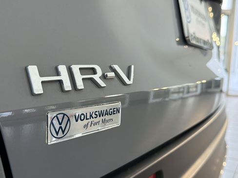 Used 2025 Honda HR-V Sport image 33