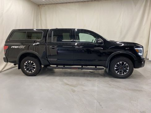 Used 2024 Nissan Titan PRO-4X w/ Pro-4x Convenience Package image 9