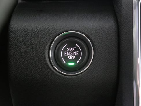 New 2026 GMC Acadia Elevation w/ Elevation Premium Package AWD/4WD image 30