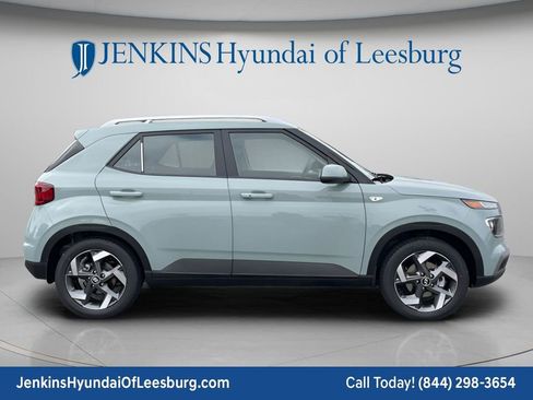 New 2026 Hyundai Venue SEL FWD image 3