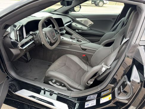 New 2027 Chevrolet Corvette Stingray Coupe w/ Z51 Performance Package RWD image 11