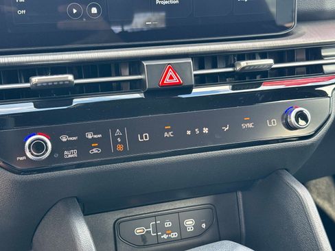 New 2026 Kia Sportage X-Line w/ X-Line Premium Package AWD/4WD image 20