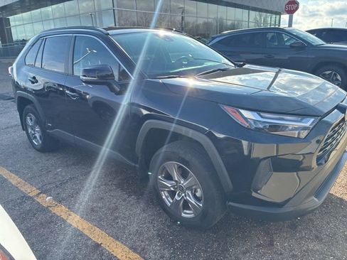 Used 2024 Toyota RAV4 LE image 3