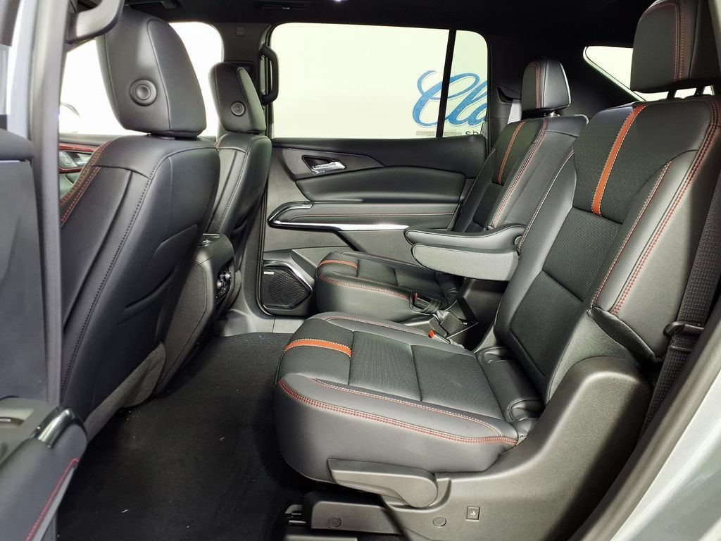 New 2026 Chevrolet Traverse RS FWD image 8