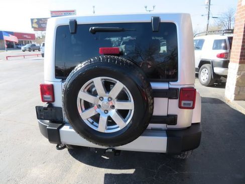Used 2012 Jeep Wrangler Sahara w/ Connectivity Group image 7