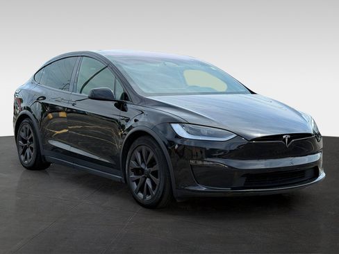 Used 2023 Tesla Model X AWD/4WD image 3