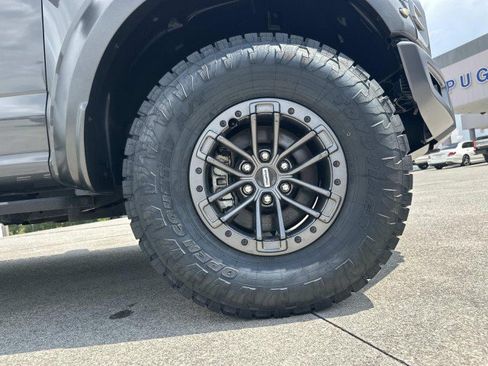Used 2020 Ford F150 Raptor w/ Equipment Group 802A Luxury AWD/4WD image 2
