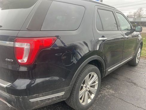 Used 2019 Ford Explorer Limited w/ Class III Trailer Tow Package image 4