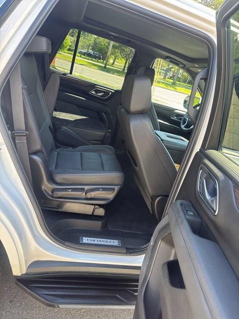 Used 2023 Chevrolet Tahoe LT w/ LT Signature Package AWD/4WD image 19