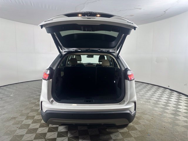 Used 2021 Ford Edge SEL w/ Convenience Package AWD/4WD image 8