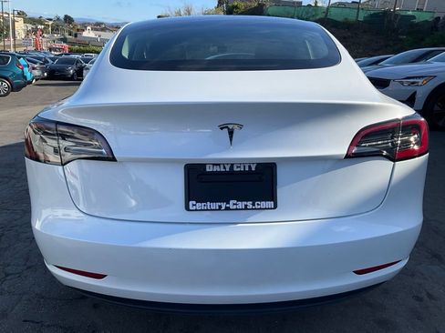 Used 2023 Tesla Model 3 Standard Range RWD image 4