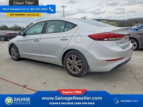 Used 2017 Hyundai Elantra SE image 3