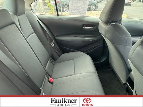 Used 2021 Toyota Corolla LE w/ Carpet Mat Package (TMS) FWD image 22