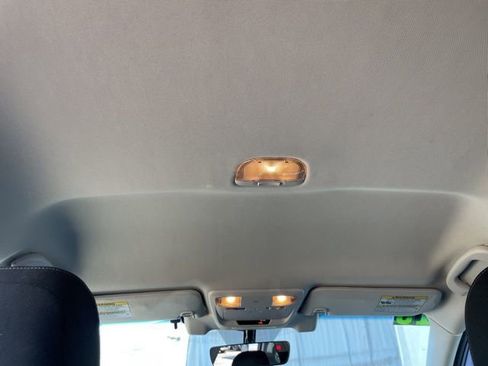 Used 2019 Subaru Outback 2.5i Premium image 29