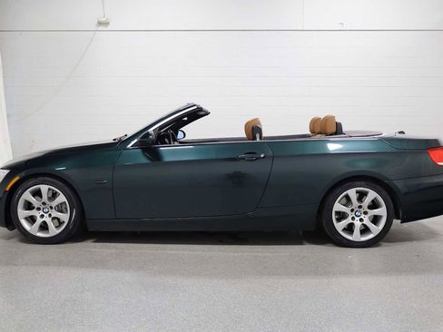 Used 2007 BMW 335i Convertible image 2