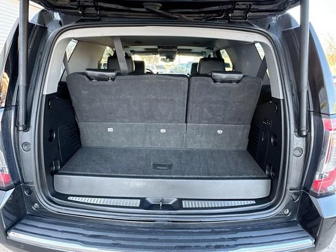 Used 2020 GMC Yukon Denali w/ Open Road Package RWD image 32