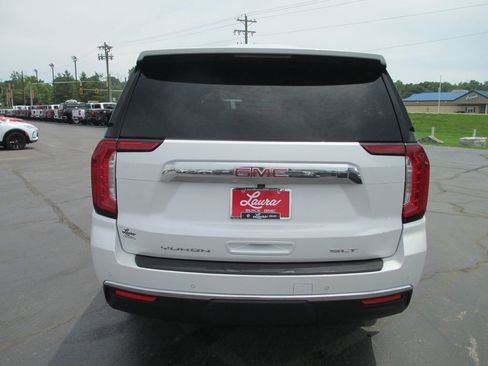 Used 2023 GMC Yukon XL SLT w/ SLT Luxury Package AWD/4WD image 6