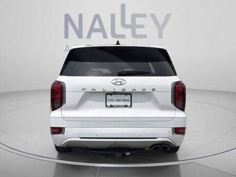 Used 2022 Hyundai Palisade Limited w/ Cargo Package FWD image 4