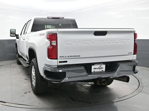 Used 2024 Chevrolet Silverado 2500 LTZ AWD/4WD image 3