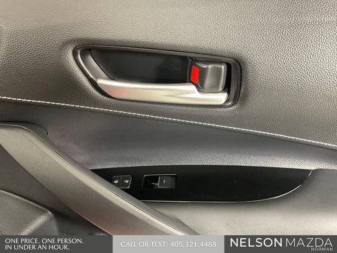 Used 2026 Toyota Corolla SE FWD image 21