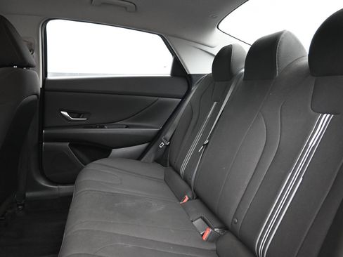 Used 2023 Hyundai Elantra SEL w/ Convenience Package FWD image 22