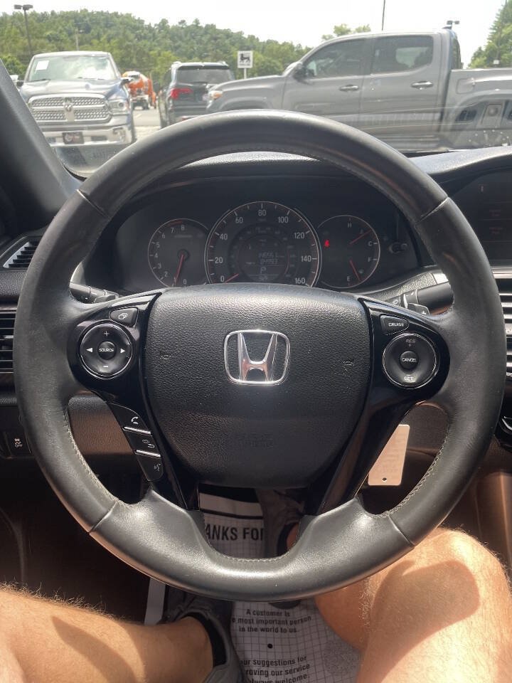 Used 2017 Honda Accord Sport image 21