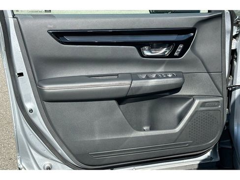 Used 2025 Honda CR-V Sport Touring image 11