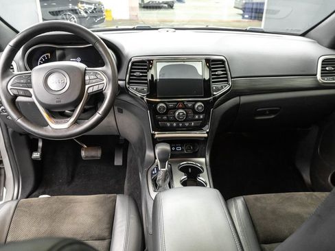 Used 2020 Jeep Grand Cherokee Altitude image 27