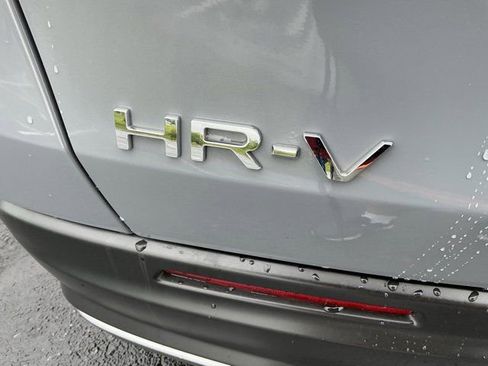 Used 2025 Honda HR-V Sport image 6