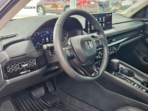 Used 2024 Honda Accord EX-L image 10