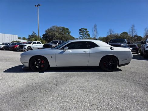 Certified 2023 Dodge Challenger R/T Scat Pack w/ Dynamics Package image 3