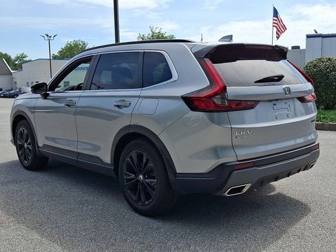 Used 2023 Honda CR-V Sport Touring image 4