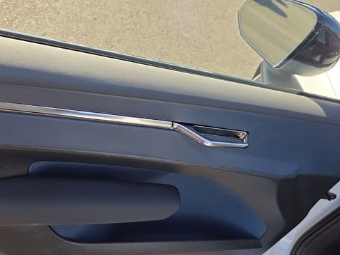 New 2025 Volvo EX30 Plus w/ Protection Package Premier image 3