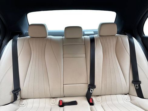 Used 2018 Mercedes-Benz E 300 image 15