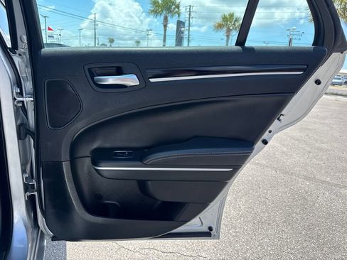 Used 2023 Chrysler 300 S RWD image 17