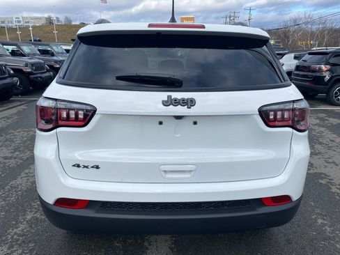 New 2026 Jeep Compass Latitude AWD/4WD image 4
