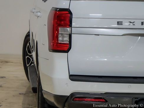 Used 2022 Ford Expedition XL AWD/4WD image 8
