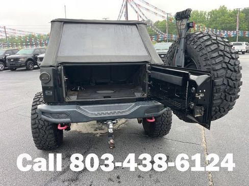 Used 2016 Jeep Wrangler Unlimited Rubicon AWD/4WD image 28