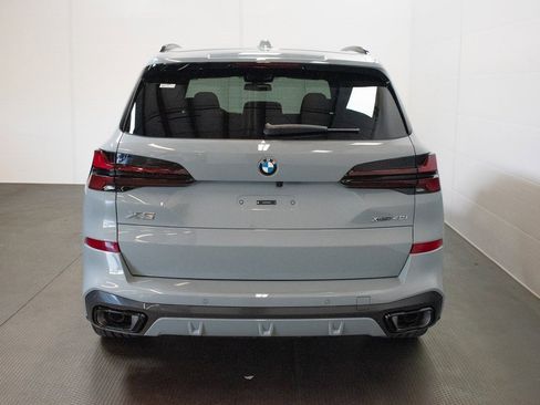 New 2026 BMW X5 xDrive40i w/ M Sport Package image 5