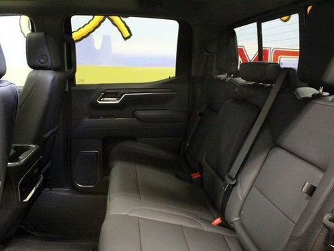 New 2026 GMC Sierra 1500 SLT w/ SLT Premium Package AWD/4WD image 16