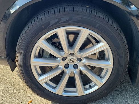 Used 2021 Volvo XC90 T6 R-Design w/ Protection Package Premier AWD/4WD image 11
