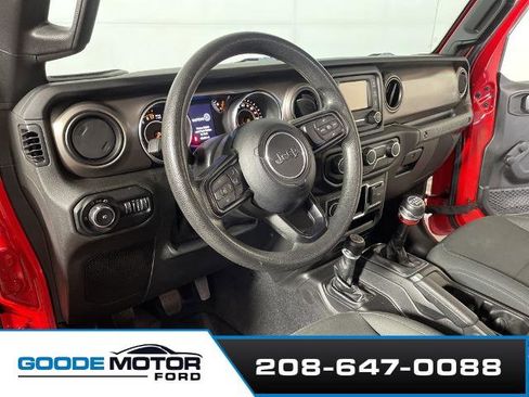 Used 2020 Jeep Wrangler Sport image 15