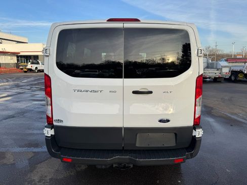 Used 2015 Ford Transit 150 XLT image 4