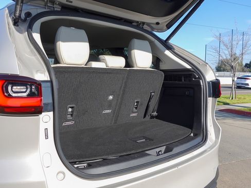 Certified 2024 MAZDA CX-90 Plug-In Hybrid w/ Preferred image 26