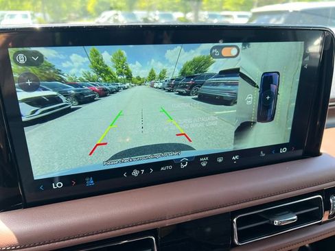 New 2026 Lincoln Aviator Reserve AWD/4WD image 32